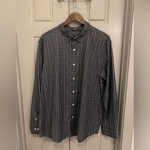 Men’s XL Slim Fit Performance Button Down